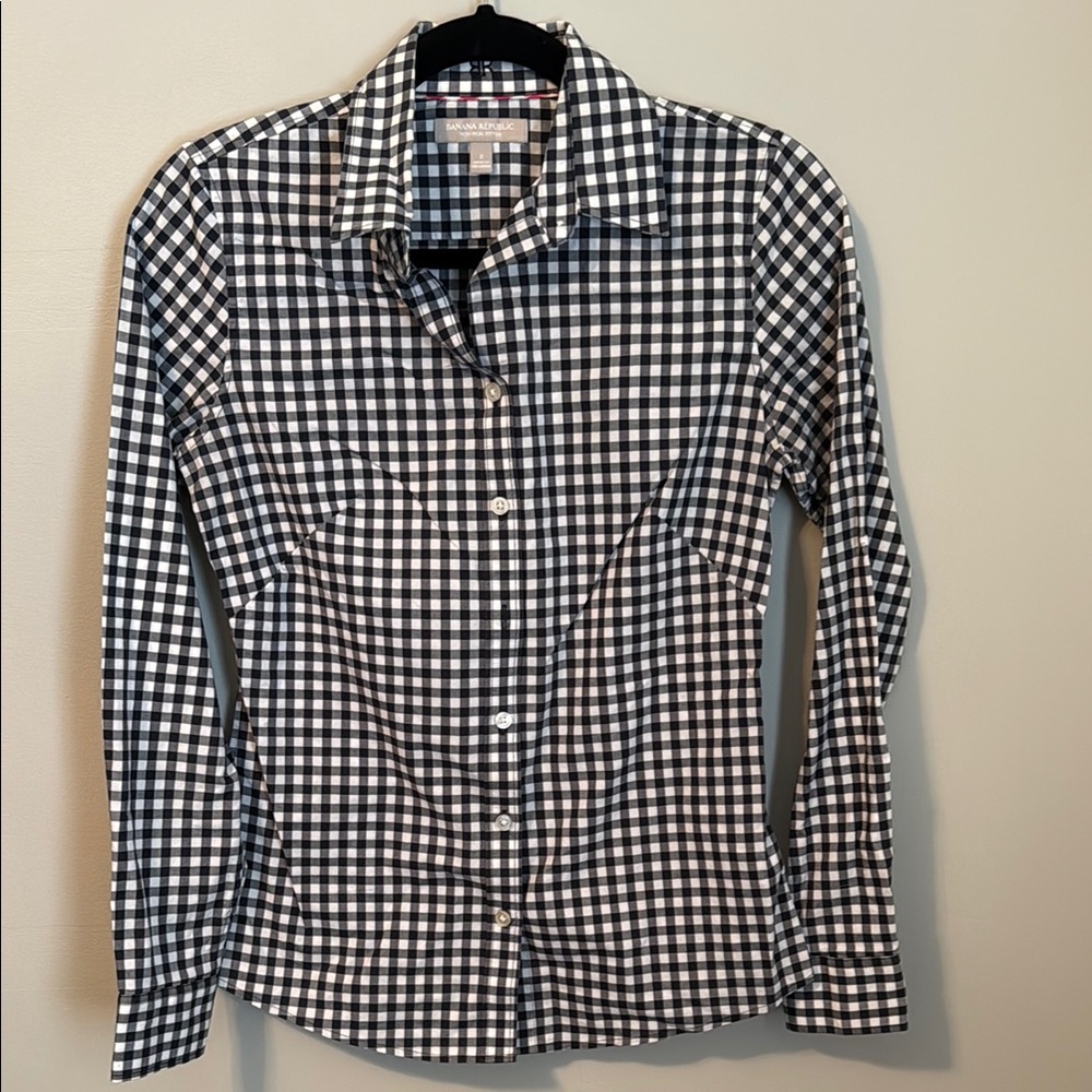 Banana Republic Black and White Checkered Button Down Shirt